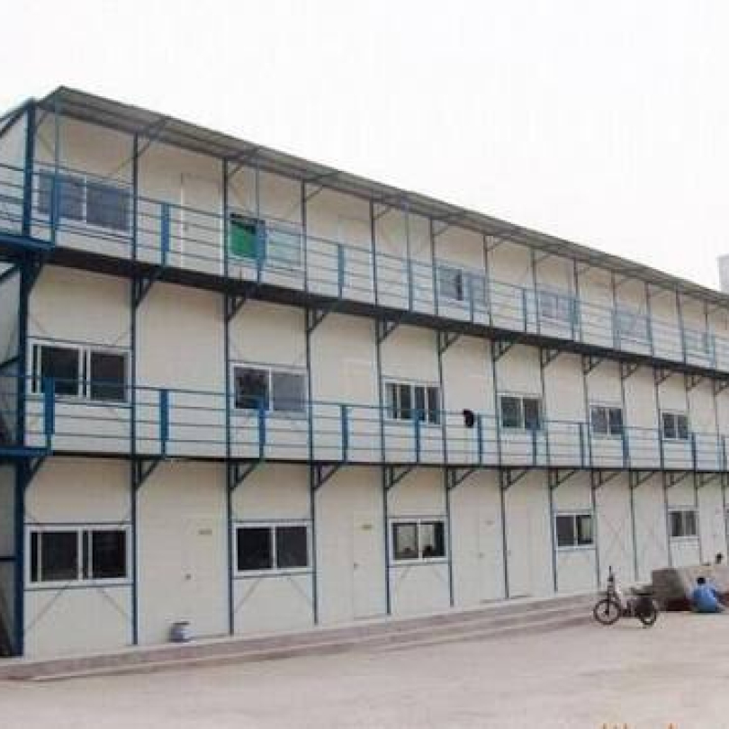 Nhà điều hành, nhà lưu trú công nhân